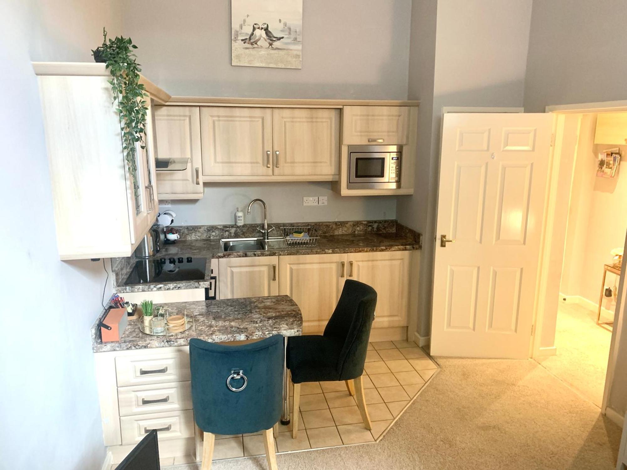 Apartamento County House Centre With Parking Sleeps 4