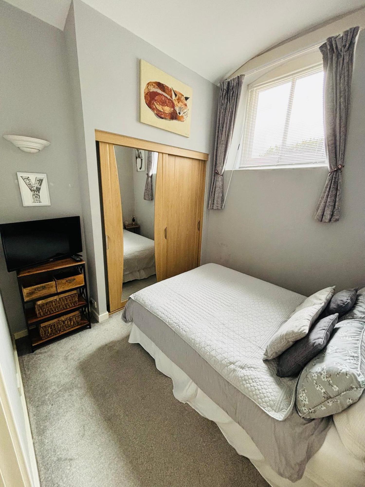 Апартаменты County House Centre With Parking Sleeps 4 Йорк